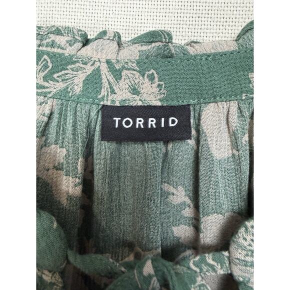 Torrid Women's Blouse Top Tunic Sz 1X? (No tag) Green Long Sleeves Floral Birds - Picture 10 of 13